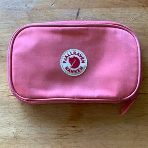 Fjallraven Kanken Travel Wallet WORN